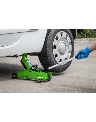 Short Chassis Trolley Jack with Storage Case 2 Tonne - Green