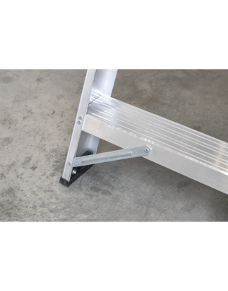 Aluminium Step Ladder 6-Tread Industrial BS EN 131