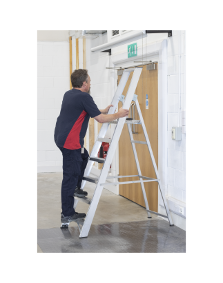 Aluminium Step Ladder 6-Tread Industrial BS EN 131