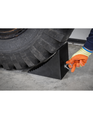 Heavy-Duty Rubber Wheel Chock - Single