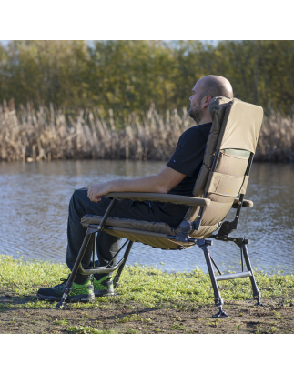 Dellonda Deluxe Portable Fishing/Camping Chair, Reclining, Padded Armrests and Back, Adjustable Height, Rotating Feet for Multip