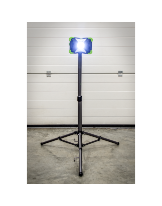 30W COB LED Portable Floodlight & Telescopic Tripod