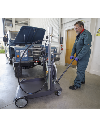 Air Operated Oil Dispensing System with 10m Retractable Hose Reel