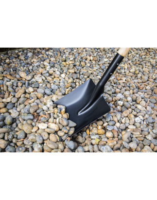 Shovel with 710mm Wooden Handle