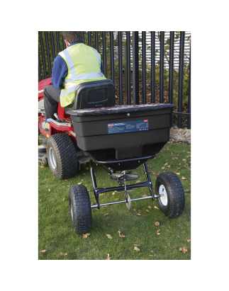 Broadcast Spreader 80kg Tow Behind