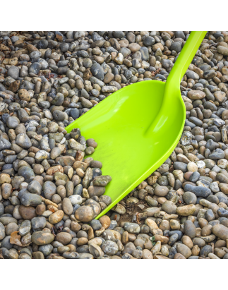 General-Purpose Polypropylene Shovel with 690mm Handle