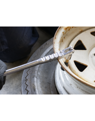 Tyre Valve Installer