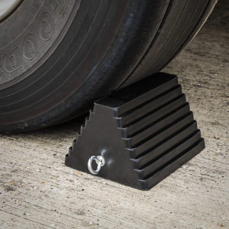 Rubber Wheel Chock 3.8kg - Single