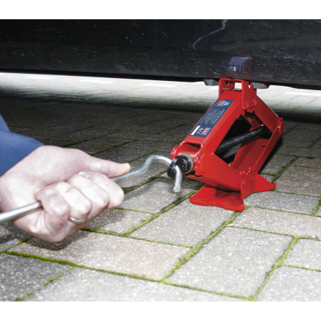 Heavy-Duty Scissor Jack 1.5 Tonne